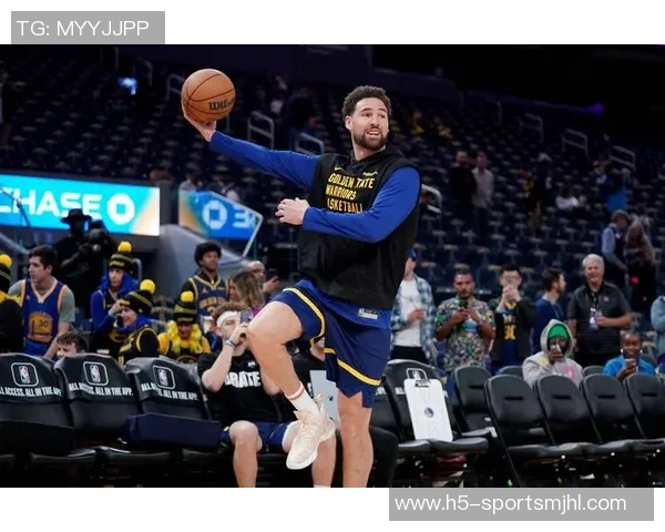 克莱三分火力全开全场9投6中贡献18分助力球队胜利